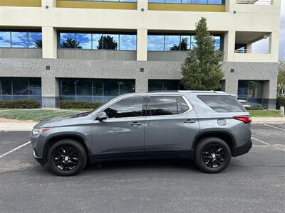 2018 Chevrolet Traverse LT Cloth   - Photo 3 - Albuquerque, NM 87110