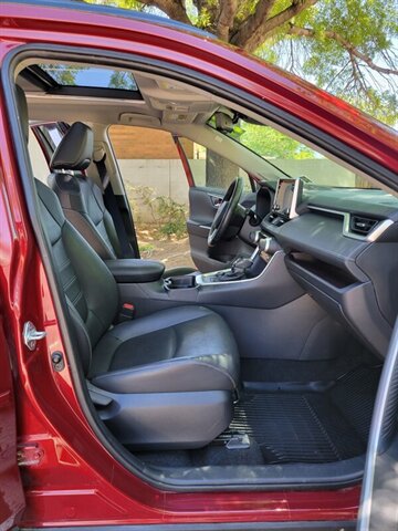 2020 Toyota RAV4 Limited - Photo 20