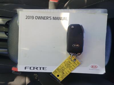2019 Kia Forte LXS   - Photo 15 - Albuquerque, NM 87110