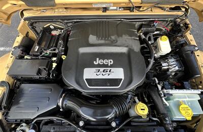 2013 Jeep Wrangler Unlimited Sahara   - Photo 19 - Albuquerque, NM 87110