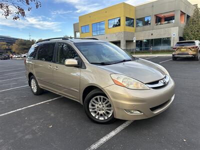 2007 Toyota Sienna XLE 7-Passenger   - Photo 2 - Albuquerque, NM 87110