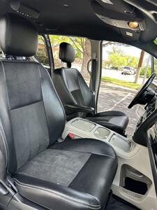 2019 Dodge Grand Caravan SXT   - Photo 14 - Albuquerque, NM 87110