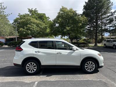 2017 Nissan Rogue SV   - Photo 4 - Albuquerque, NM 87110