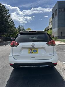 2017 Nissan Rogue SV   - Photo 8 - Albuquerque, NM 87110