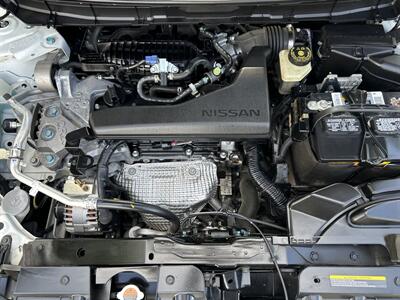 2017 Nissan Rogue SV   - Photo 18 - Albuquerque, NM 87110