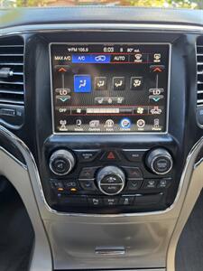 2015 Jeep Grand Cherokee Overland   - Photo 11 - Albuquerque, NM 87110