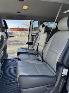2017 Kia Sedona LX   - Photo 20 - Albuquerque, NM 87110
