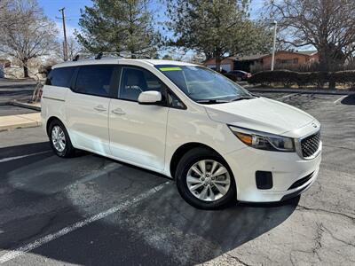 2017 Kia Sedona LX   - Photo 2 - Albuquerque, NM 87110