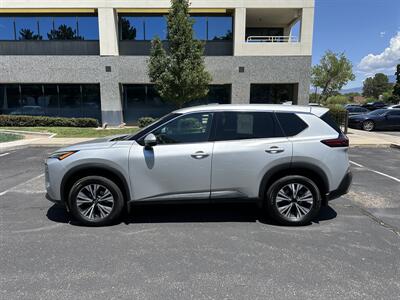 2021 Nissan Rogue SV   - Photo 3 - Albuquerque, NM 87110
