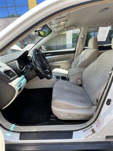 2013 Subaru Outback 2.5i Premium   - Photo 11 - Albuquerque, NM 87110