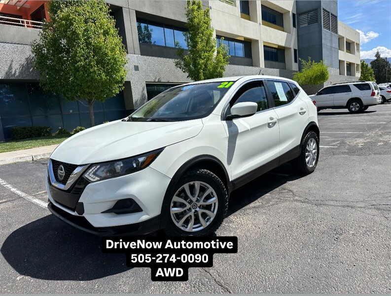2021 Nissan Rogue Sport S  