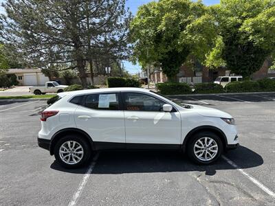 2021 Nissan Rogue Sport S   - Photo 4 - Albuquerque, NM 87110