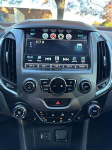 2017 Chevrolet Cruze LT Auto   - Photo 11 - Albuquerque, NM 87110
