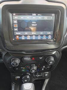 2018 Jeep Renegade Latitude   - Photo 13 - Albuquerque, NM 87110