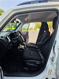 2018 Jeep Renegade Latitude   - Photo 9 - Albuquerque, NM 87110