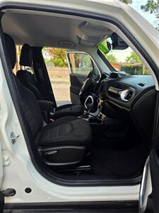 2018 Jeep Renegade Latitude   - Photo 18 - Albuquerque, NM 87110