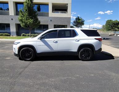 2022 Chevrolet Traverse LS   - Photo 3 - Albuquerque, NM 87110