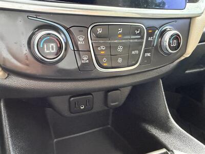 2022 Chevrolet Traverse LS   - Photo 14 - Albuquerque, NM 87110