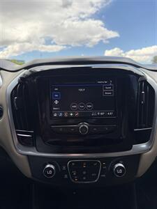 2022 Chevrolet Traverse LS   - Photo 12 - Albuquerque, NM 87110