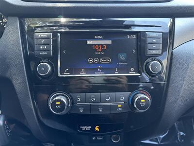 2020 Nissan Rogue Sport S   - Photo 11 - Albuquerque, NM 87110