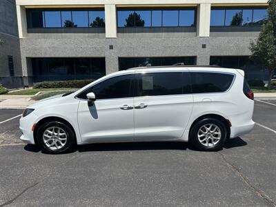 2021 Chrysler Voyager LXi   - Photo 3 - Albuquerque, NM 87110