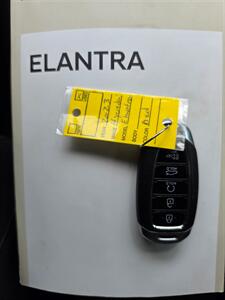 2023 Hyundai ELANTRA SEL   - Photo 15 - Albuquerque, NM 87110