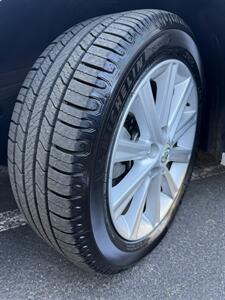 2012 Toyota Camry Hybrid XLE   - Photo 19 - Albuquerque, NM 87110