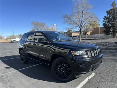 2017 Jeep Grand Cherokee Altitude   - Photo 2 - Albuquerque, NM 87110