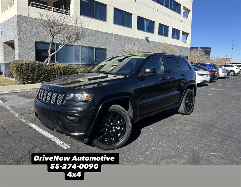 2017 Jeep Grand Cherokee Altitude  