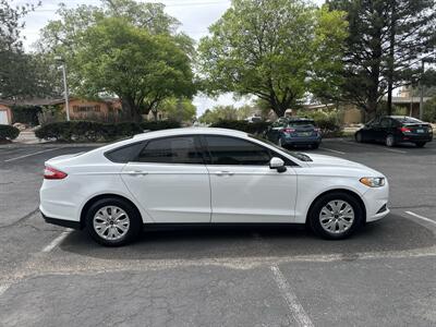 2013 Ford Fusion S   - Photo 4 - Albuquerque, NM 87110