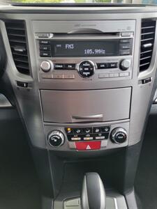 2010 Subaru Outback 2.5i Premium   - Photo 12 - Albuquerque, NM 87110