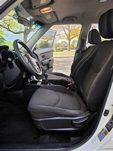 2013 Kia Soul 1.6L   - Photo 9 - Albuquerque, NM 87110
