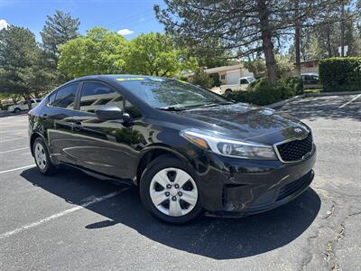 2018 Kia Forte LX   - Photo 2 - Albuquerque, NM 87110