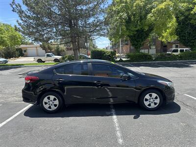 2018 Kia Forte LX   - Photo 4 - Albuquerque, NM 87110