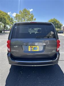 2019 Dodge Grand Caravan SXT   - Photo 8 - Albuquerque, NM 87110