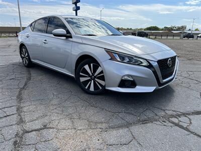 2019 Nissan Altima 2.5 SV   - Photo 2 - Albuquerque, NM 87110