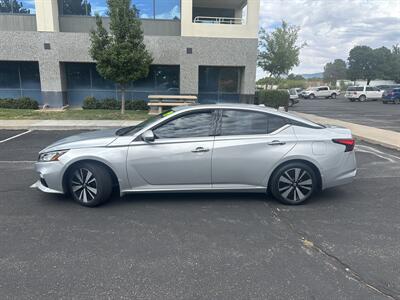 2019 Nissan Altima 2.5 SV   - Photo 3 - Albuquerque, NM 87110