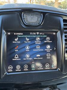 2019 Chrysler 300 Series S   - Photo 10 - Albuquerque, NM 87110