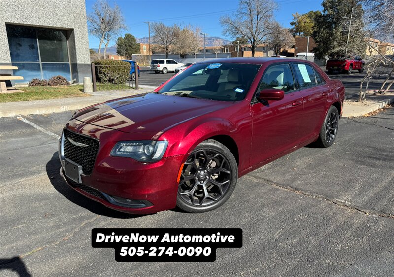 2019 Chrysler 300 Series S  