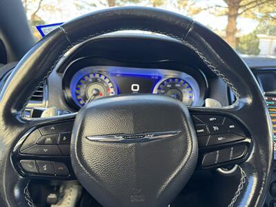 2019 Chrysler 300 Series S   - Photo 14 - Albuquerque, NM 87110