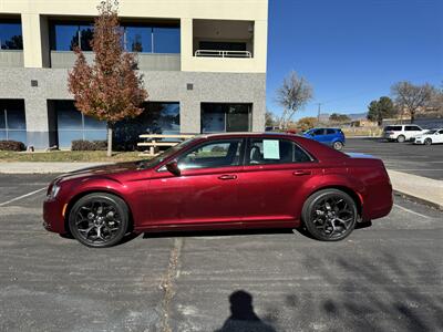 2019 Chrysler 300 Series S   - Photo 3 - Albuquerque, NM 87110