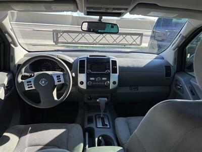 2015 Nissan Frontier SV   - Photo 11 - Albuquerque, NM 87110
