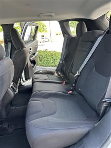 2019 Jeep Cherokee Latitude   - Photo 15 - Albuquerque, NM 87110