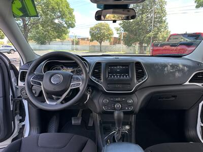 2019 Jeep Cherokee Latitude   - Photo 10 - Albuquerque, NM 87110