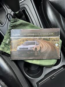 2019 Jeep Cherokee Latitude Plus   - Photo 14 - Albuquerque, NM 87110