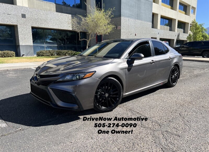 2023 Toyota Camry SE   - Photo 1 - Albuquerque, NM 87110