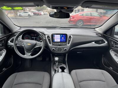 2023 Chevrolet Malibu LT   - Photo 10 - Albuquerque, NM 87110