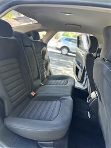 2017 Ford Fusion Hybrid SE   - Photo 17 - Albuquerque, NM 87110