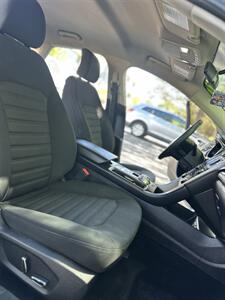 2017 Ford Fusion Hybrid SE   - Photo 15 - Albuquerque, NM 87110