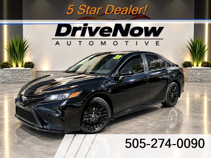 2021 Toyota Camry SE Nightshade   - Photo 1 - Albuquerque, NM 87110